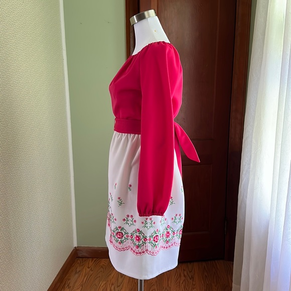VINTAGE Vicky Vaughn Pink Embroidered Dress, Size M - Picture 5 of 7